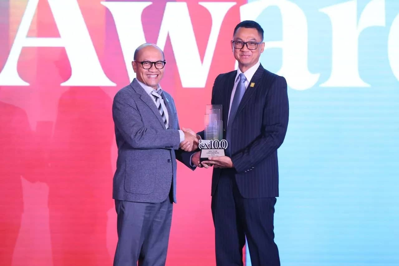 Ilustrasi berita Ekonomi: PLN Raih Sector Champion dan Runner Up BUMN dengan Layanan Terbaik di CX100 Award 2026