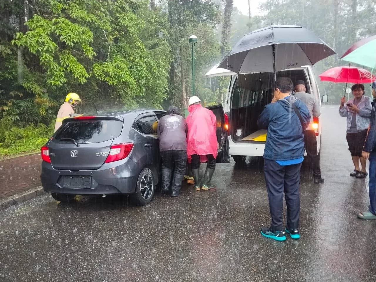 Ilustrasi berita Mimika: Jenazah Pria Ditemukan di Dalam Mobil Kompleks Alun-alun Kuala Kencana Timika