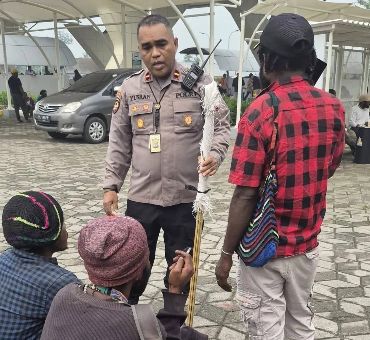 Ilustrasi berita Mimika: 20 Anak Panah Bawaan Penumpang dari Sugapa Diamankan Polisi di Bandara Mozes Kilangin Timika