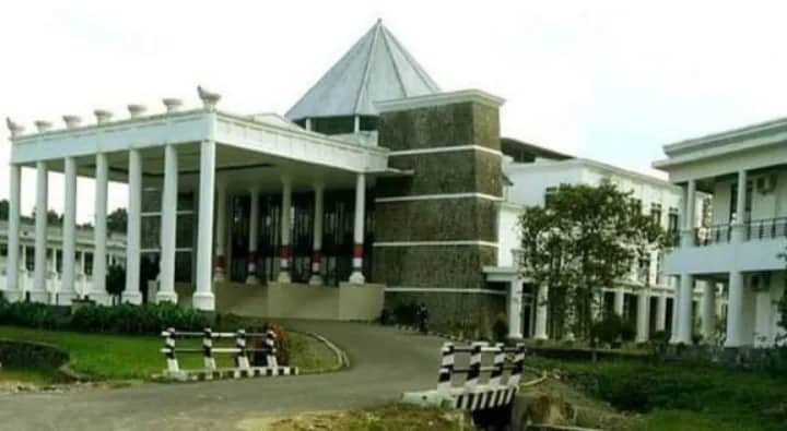 Ilustrasi berita Mimika: Pemda Mimika Pinjam Rp 400 Miliar untuk Beli Lahan Bangun OPD, Lalu Lahan Luas Kantor Sentra Pemerintahan Untuk Apa?
