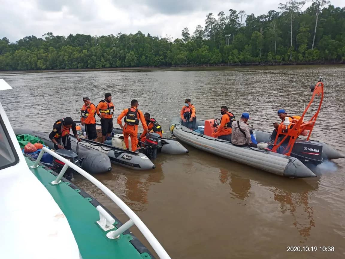 Ilustrasi berita Mimika: Seharian Tim SAR Cari di Muara Amar, Begini Nasib Mama Ferdi