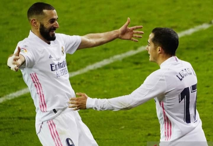 Ilustrasi berita Olahraga: Karim Benzema Tampil Gemilang Bawa Real Madrid Menang di Eibar