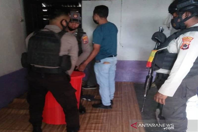 Ilustrasi berita BERITA UTAMA: Polres Jayawijaya gencarkan razia miras jelang akhir tahun