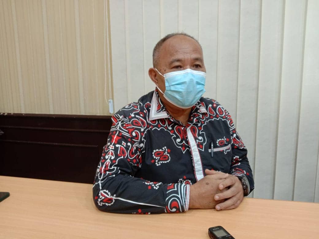 Ilustrasi berita Mimika: Jhon Thie Minta Polisi Periksa PT Ben Oni, Rehab Habiskan Rp 5 Miliar Tapi Atap Gedung DPRD Mimika Sudah Bocor