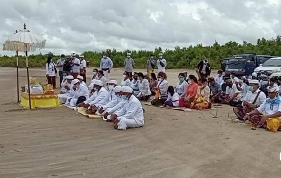 Ilustrasi berita Papua: Puluhan Orang Gelar 'Ritual Melasti' di Merauke, 4 Pantangan yang Wajib Dilakukan