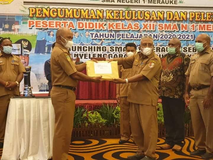 Ilustrasi berita Papua: Pengumuman Kelulusan SMA, Siswa-Siswi Dilarang Pawai dan Coret-Coret Seragam Sekolah