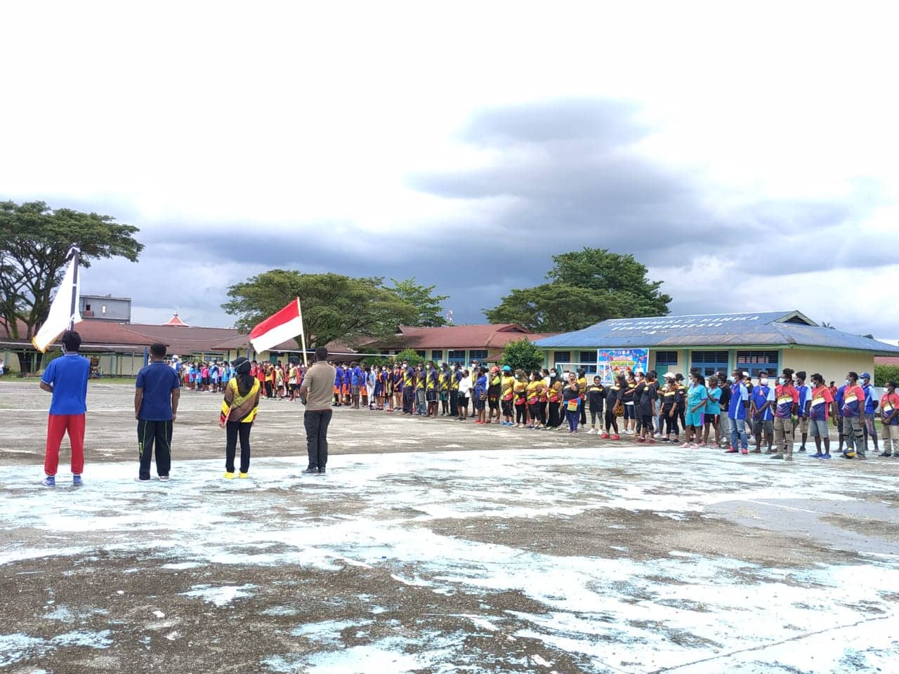 Ilustrasi berita Mimika: Ketua Umum PBVSI Mimika : Rata-rata Lapangan Volly di Timika Tidak Terawat