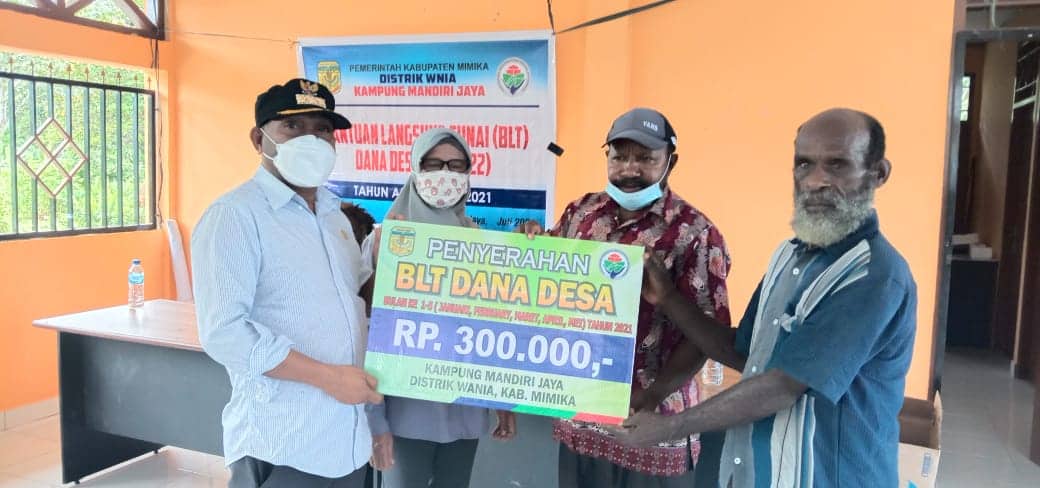 Ilustrasi berita Mimika: Kampung Mandiri Jaya Salurkan Rp 466,5 Juta Dana BLT ke 311 Kepala Keluarga, Wakum : Jangan Untuk Mabuk!