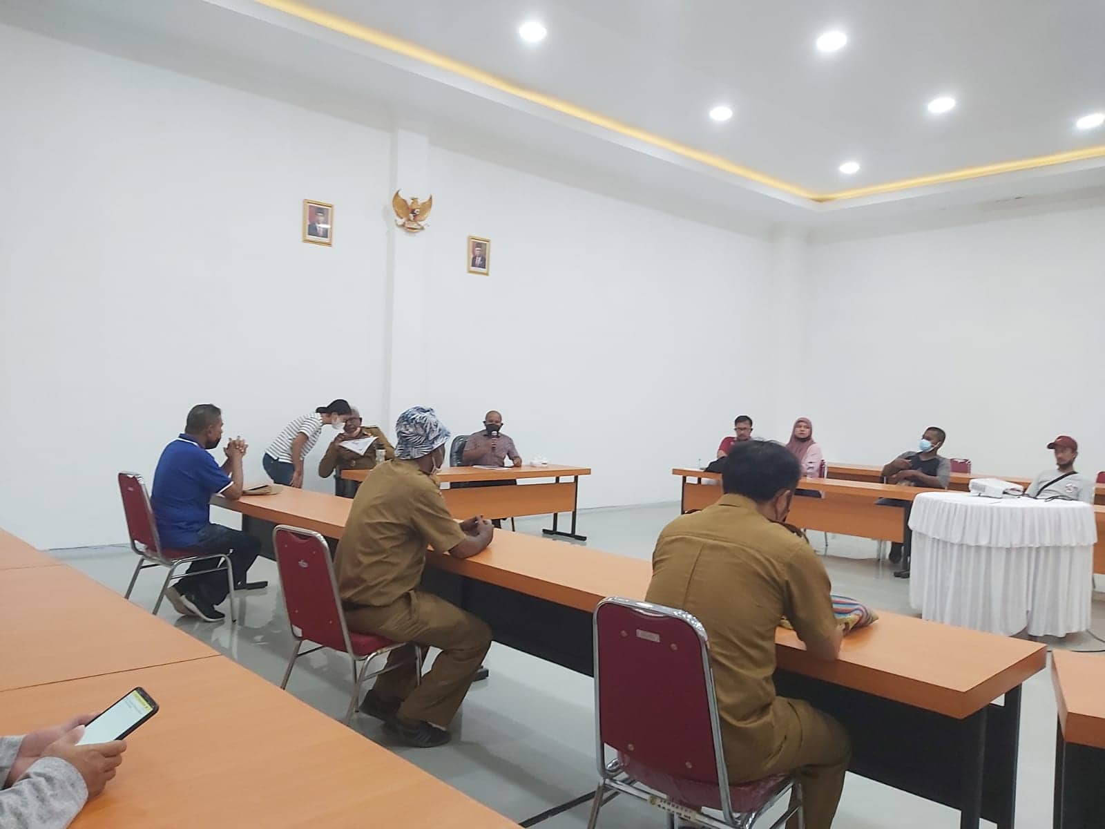 Ilustrasi berita Mimika: 60 Hari Jelang Pesparawi XIII, Wabup Mimika John Rettob Terus Beri Semangat Insan Media dan Diskominfo Mimika