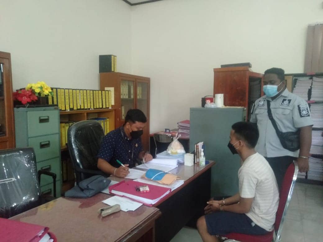 Ilustrasi berita BERITA UTAMA: Umur Baru 21 Tahun, Gegara Jualan Narkoba, Anca Terancam Penjara 20 Tahunan