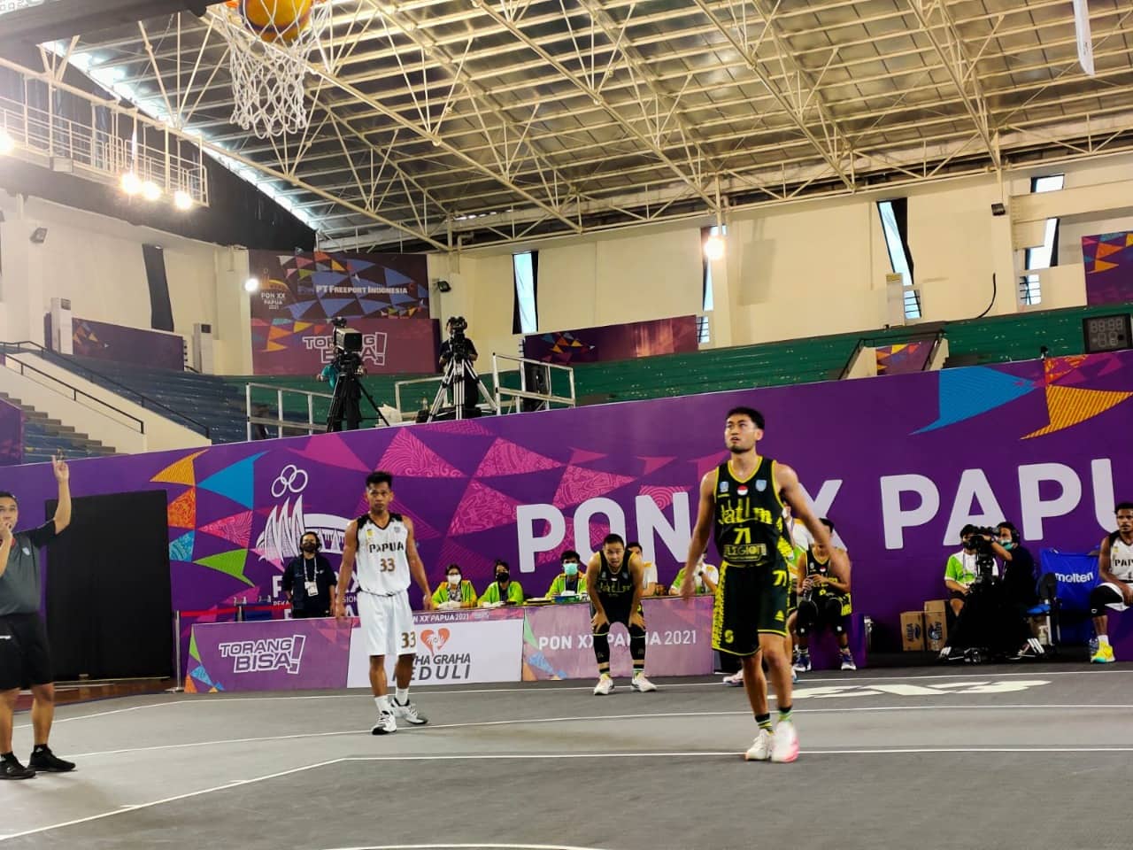 Ilustrasi berita GEBYAR PON PAPUA: Basket 3x3 PON XX Papua, Jawa Timur Putra Kunci Tiket Semi Final, Tuan Rumah Papua Terhenti