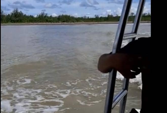 Ilustrasi berita Mimika: Breakingnews !!! Perahu yang Ditumpangi Pastor dari Timika Tenggelam di Aindua, Guru Asal SP 6 Meninggal Dunia