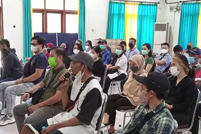Ilustrasi berita Papua: Keluarga Duka Mulai Berdatangan ke Sorong, Bawa Pulang Jenazah Korban Double O, Ini Harapan Mereka…