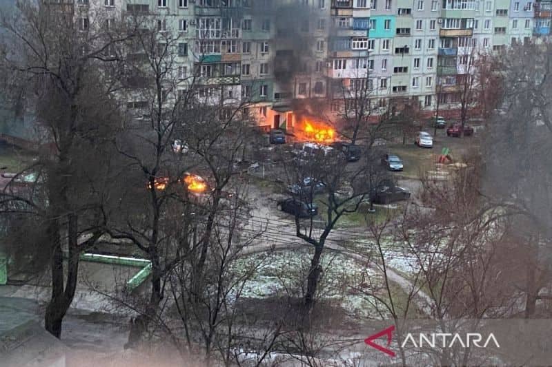 Ilustrasi berita BERITA UTAMA: Ukraina Tuduh Pasukan Rusia Tembak Iring-iringan Kendaraan Pengungsi