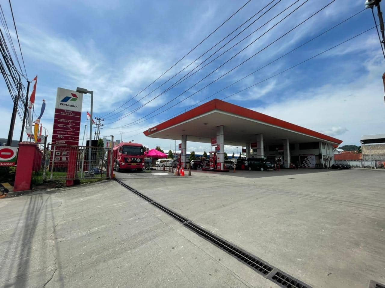 Ilustrasi berita Papua: Antrean di SPBU Normal, Pertamina Pastikan Supply BBM Wilayah Papua-Maluku Aman