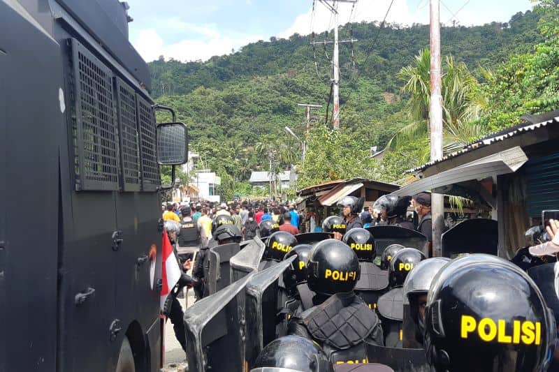 Ilustrasi berita Papua: TNI dan Polri Bubarkan Demonstrasi Tolak DOB di Kota Jayapura