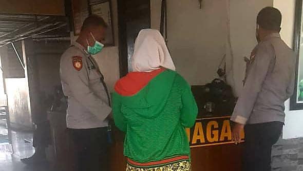 Ilustrasi berita Mimika: Reseh… Penghuni Kos Depan Pasar Sentral Timika Diamankan Polisi, Dua Orang Kabur, Ngaku Bawa Tanduk Rusa