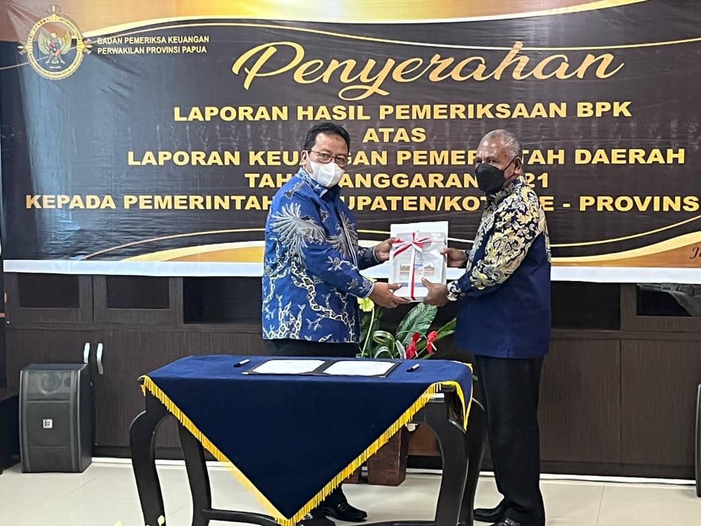 Ilustrasi berita Papua: Pemkab Jayapura Dibawah Kepemimpinan Mathius Awoitauw Dan Giri Wijayantoro Raih Opini WTP 8 Kali Berturut-turut Dari BPK RI