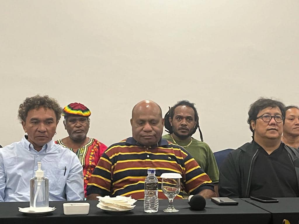 Ilustrasi berita Papua: Erwin Gutawa Akan Konser Dengan 50 Musisi Dan Seniman Papua