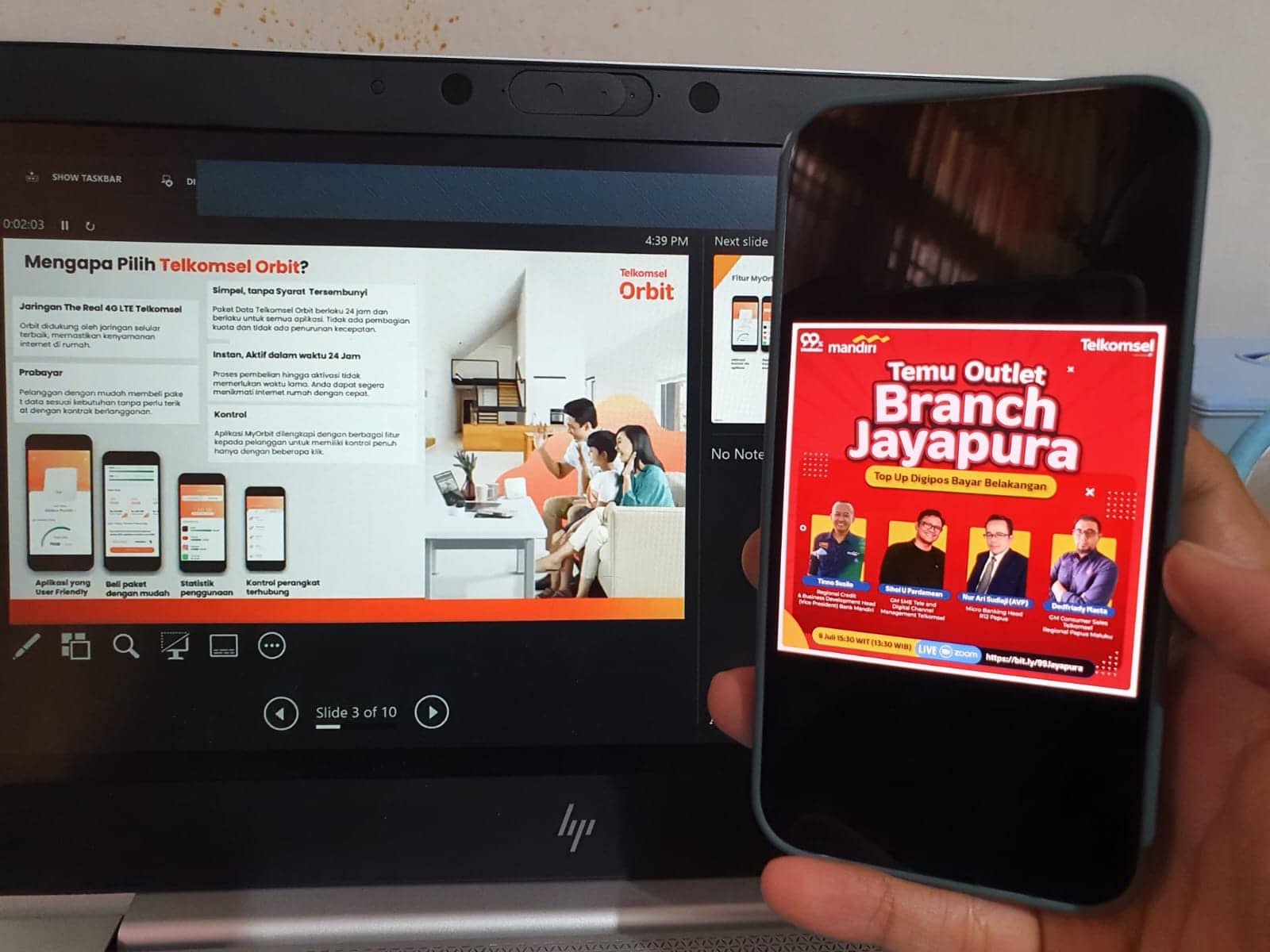 Ilustrasi berita Papua: 150 Outlet Ikut Gelar Temu Outlet Telkomsel Berkolaborasi Bengan Bank Mandiri Jayapura