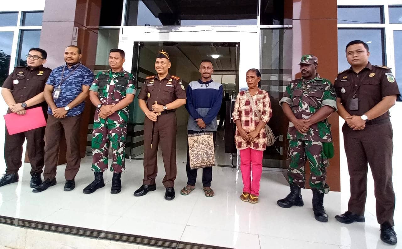 Ilustrasi berita Mimika: Restorasi Justice, Oknum Pelajar SMA Dibebaskan Kejaksaan Negeri Timika, Sutrisno : RJ Untuk Rakyat Kecil