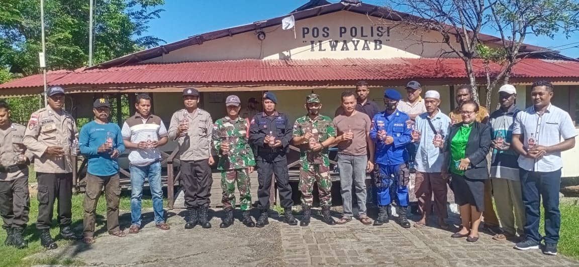 Ilustrasi berita Papua: Polisi Bersama TNI dan Masyarakat Musnahkan Puluhan Miras Ilegal di Merauke