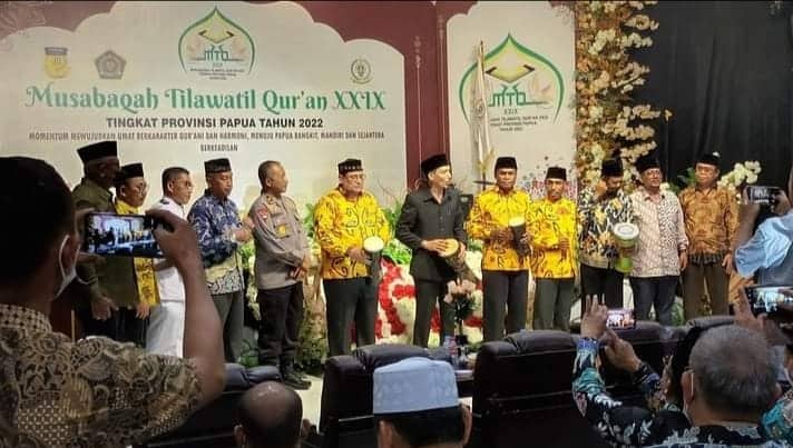 Ilustrasi berita Papua: Ajak Peserta MTQ Perkokoh Persaudaraan Sesama Bangsa, Gubernur Enembe Kutip Sabda Rasulullah Muhammad SAW