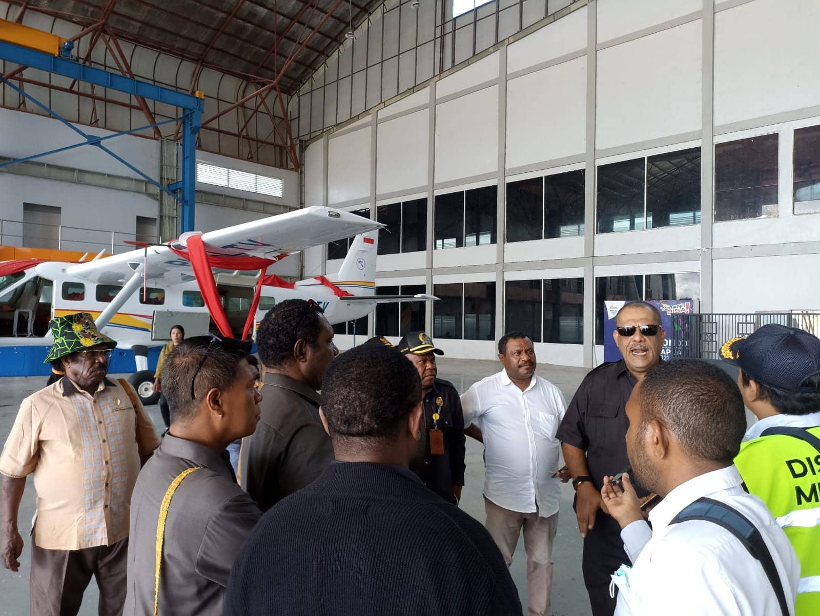 Ilustrasi berita Mimika: Hampir Setahun Dikembalikan, Pesawat Cessna Grand Caravan PK-LTV Milik Pemda Mimika Mangkrak di Hanggar