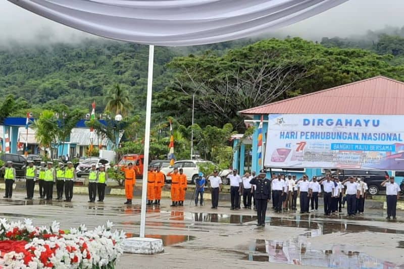 Ilustrasi berita Papua: Bupati Mambor: Bangun Bandara Jadi PR Utama Pemkab Wondama