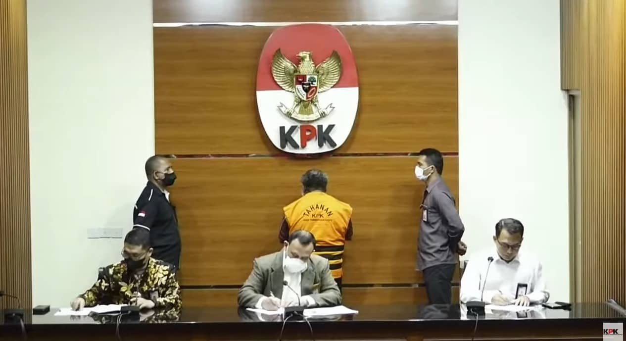 Ilustrasi berita Mimika: Hari Ini, 3 Tersangka Korupsi Gereja Kingmi Mile 32 Timika Resmi Diumumkan, Satu Tersangka Ditahan di Rutan KPK