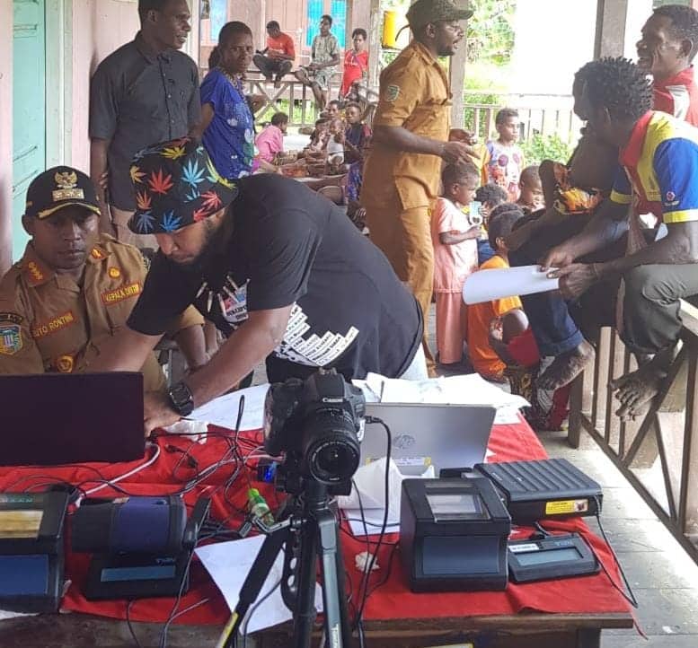 Ilustrasi berita Mimika: Inovasi Dirasakan Hingga Warga 5 Kampung, Kadistrik Jita Apresiasi Program JEMPOL Disdukcapil Mimika