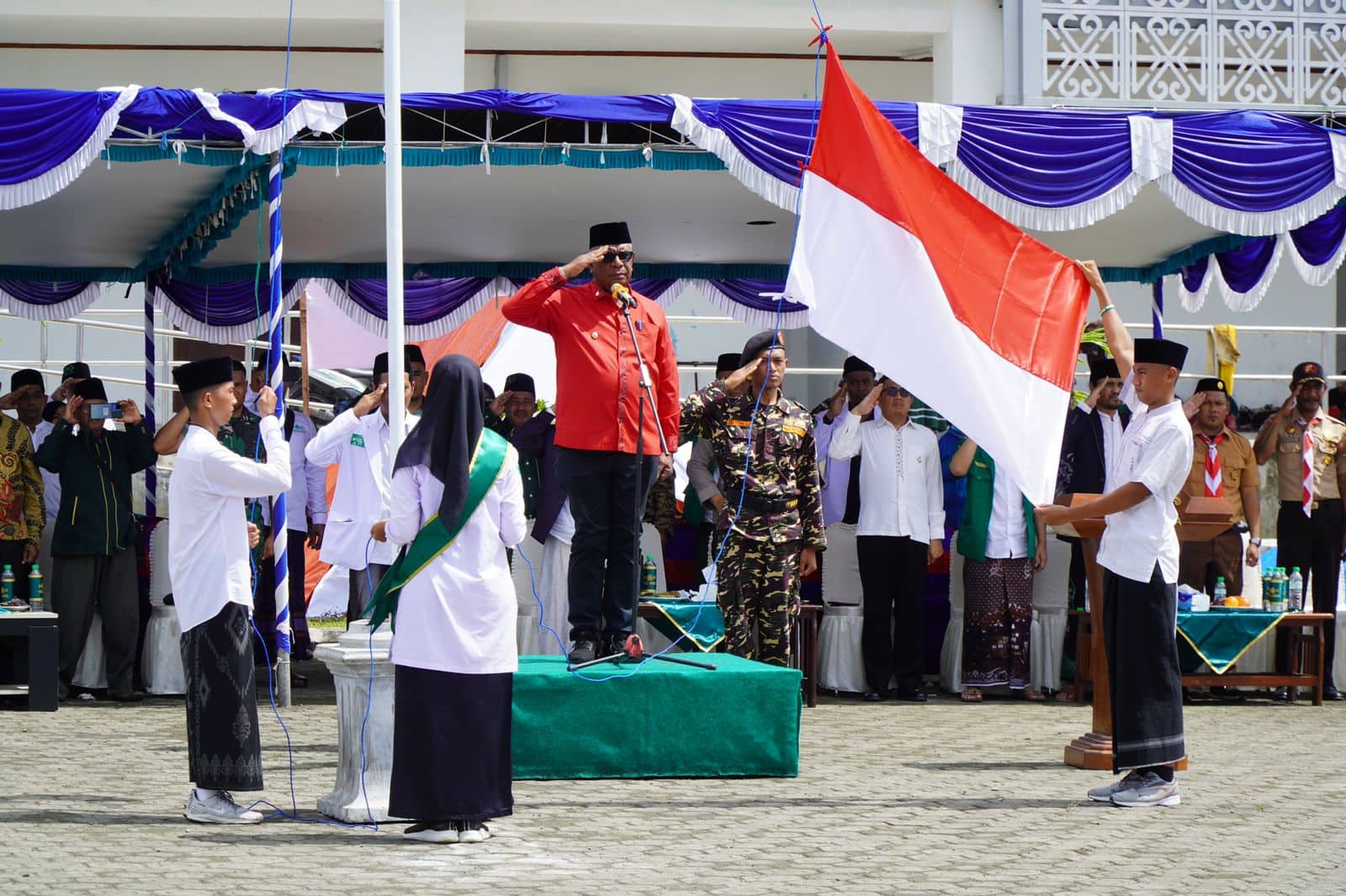 Ilustrasi berita Mimika: Upacara Peringatan Hari Santri Nasional, Plt Bupati : Fokus Lakukan Kebaikan Untuk Diri Sendiri dan Orang Lain
