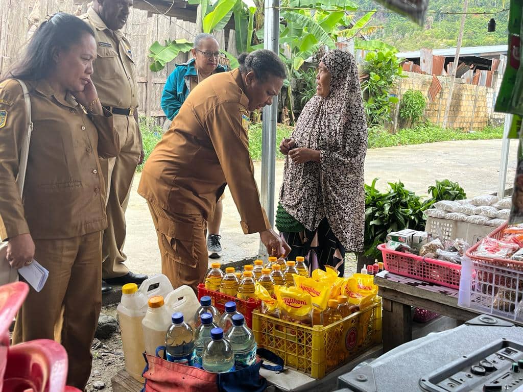 Ilustrasi berita Papua: Beli dari Distributor Rp 15 Ribu, Minyak Goreng Subsidi Dijual Harga Rp 17 Ribu Per Liter