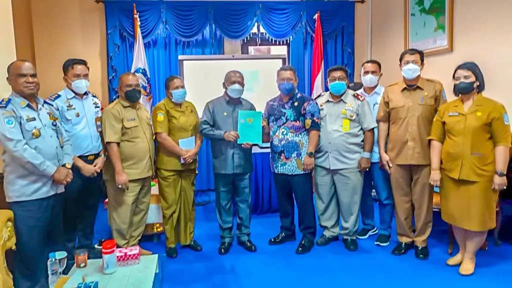 Ilustrasi berita BERITA UTAMA: ATR/BPN Serahkan Sertifikat Tanah Pelabuhan Peti Kemas Depapre Kepada Pemkab