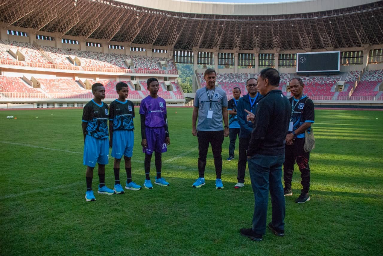 Ilustrasi berita Papua: Menpora Zainudin Amali Apresiasi Perkembangan Papua Football Academy