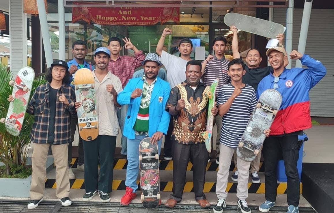 Ilustrasi berita Mimika: Jadi Ketua Porserosi, Samuel Yogi : Mari Kita Dukung Visi Misi Ketua Umum KONI Mimika yang Baru