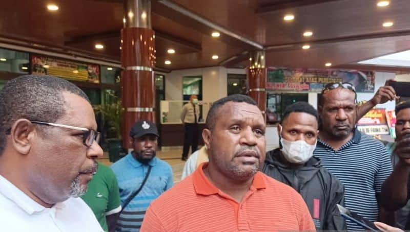 Ilustrasi berita Papua: Keluarga Lukas Enembe Desak KPK Buka Akses untuk Jenguk