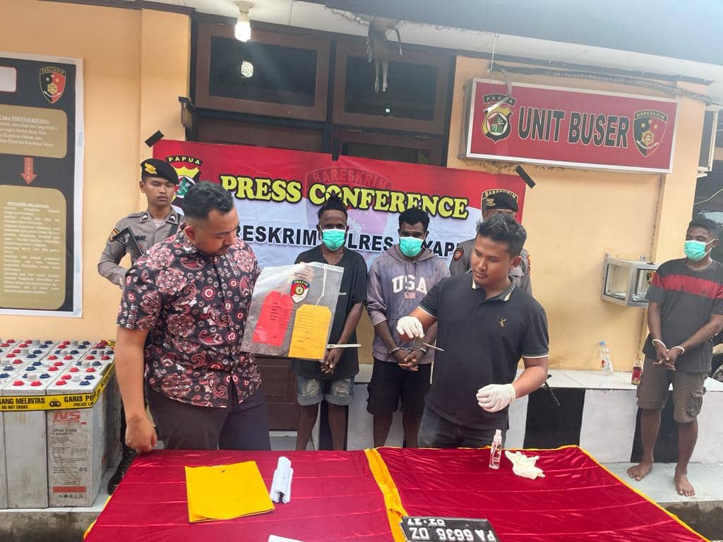 Ilustrasi berita JAYAPURA: YK dan Seorang Pria Ketahuan Curi Motor, Ditangkap Polisi Saat Tidur Santai di Teras Rumah