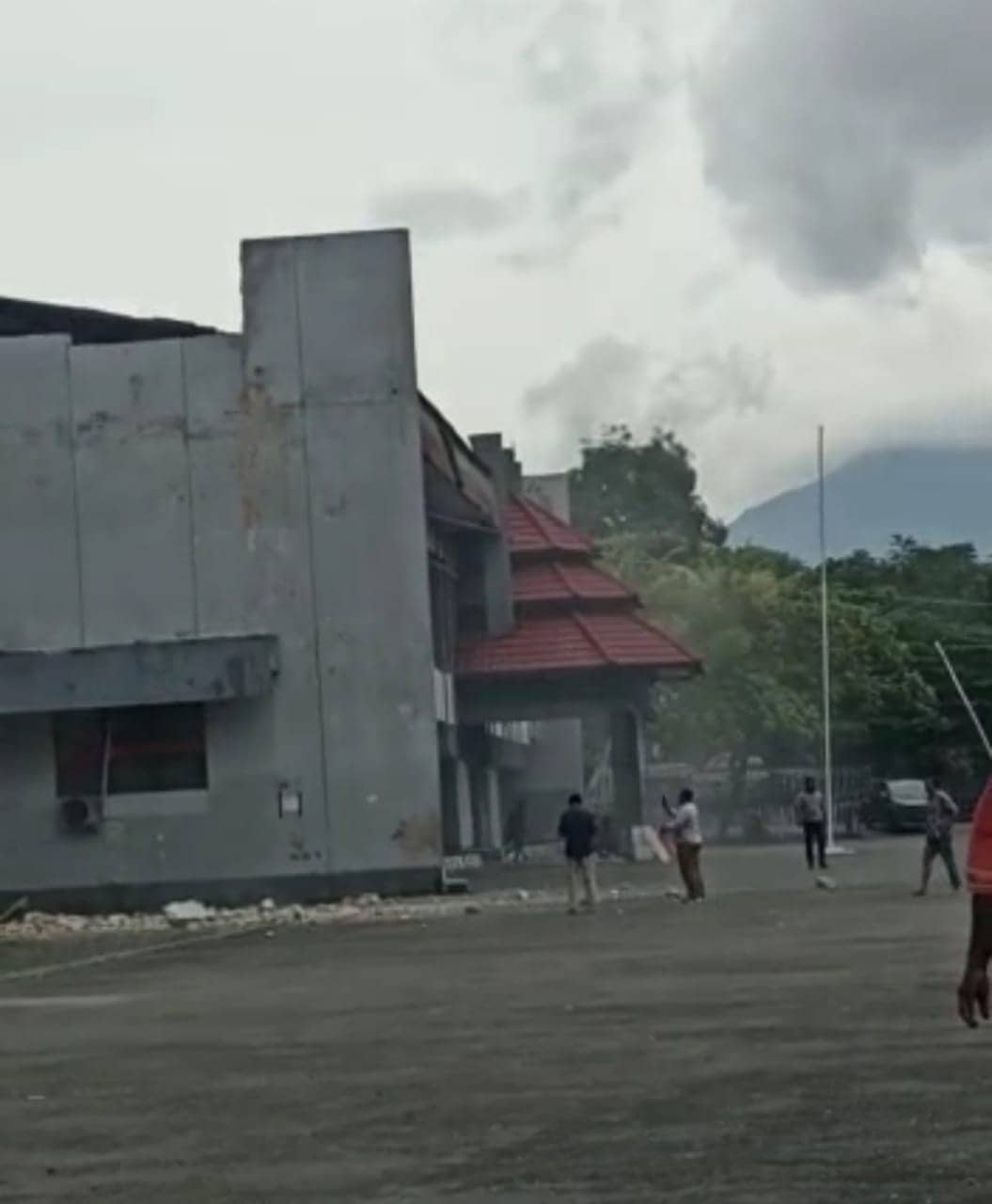 Ilustrasi berita JAYAPURA: Gedung Pasca Sarjana Uncen Rusak dan Deretan Kafe di Dok II Runtuh, Gempa 5,4 Magnitudo di Jayapura Tidak Berpotensi Tsunami