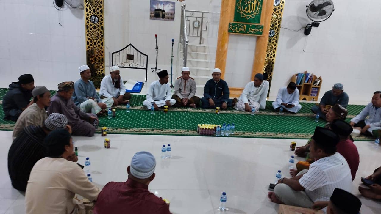 Ilustrasi berita Mimika: Polemik Pelantikan DKM Masjid At Taubah Berakhir, H. Agung Arie: Itu Hanya Karena Adanya Miskomunikasi