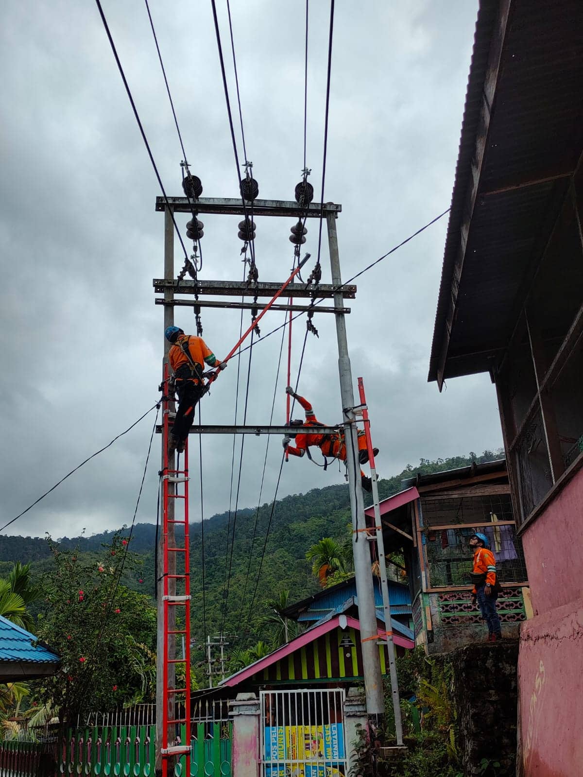 Ilustrasi berita Papua: PLN Gerak Cepat Pulihkan Listrik Imbas Gempa Bumi 5,4 Magnitudo di Jayapura