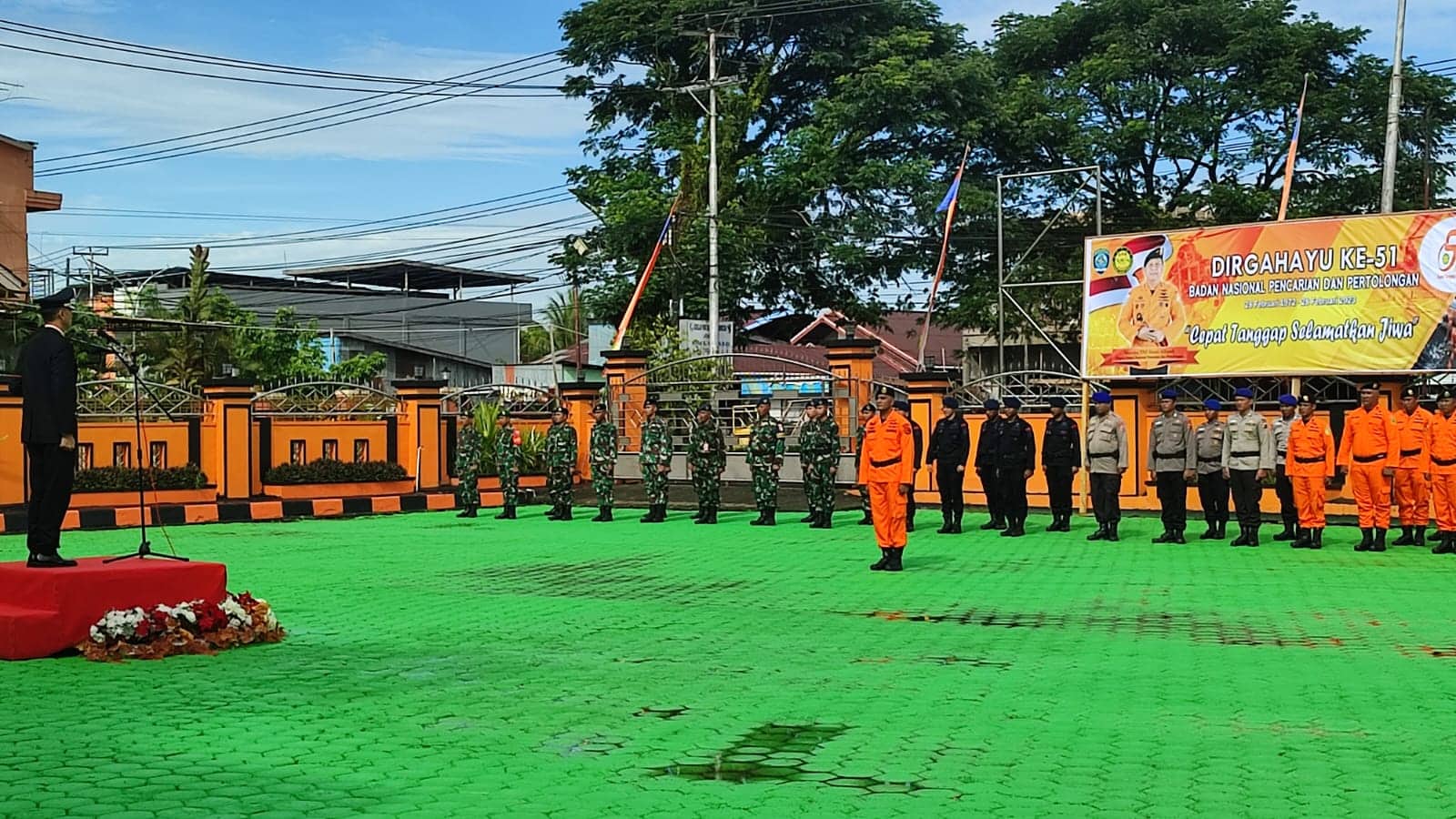 Ilustrasi berita Mimika: Tiga Anggota SAR Timika Raih Satya Lencana Karya Satya pada HUT ke-51, Kepala Basarnas : Kami Tetap Berikan Pelayanan Terbaik