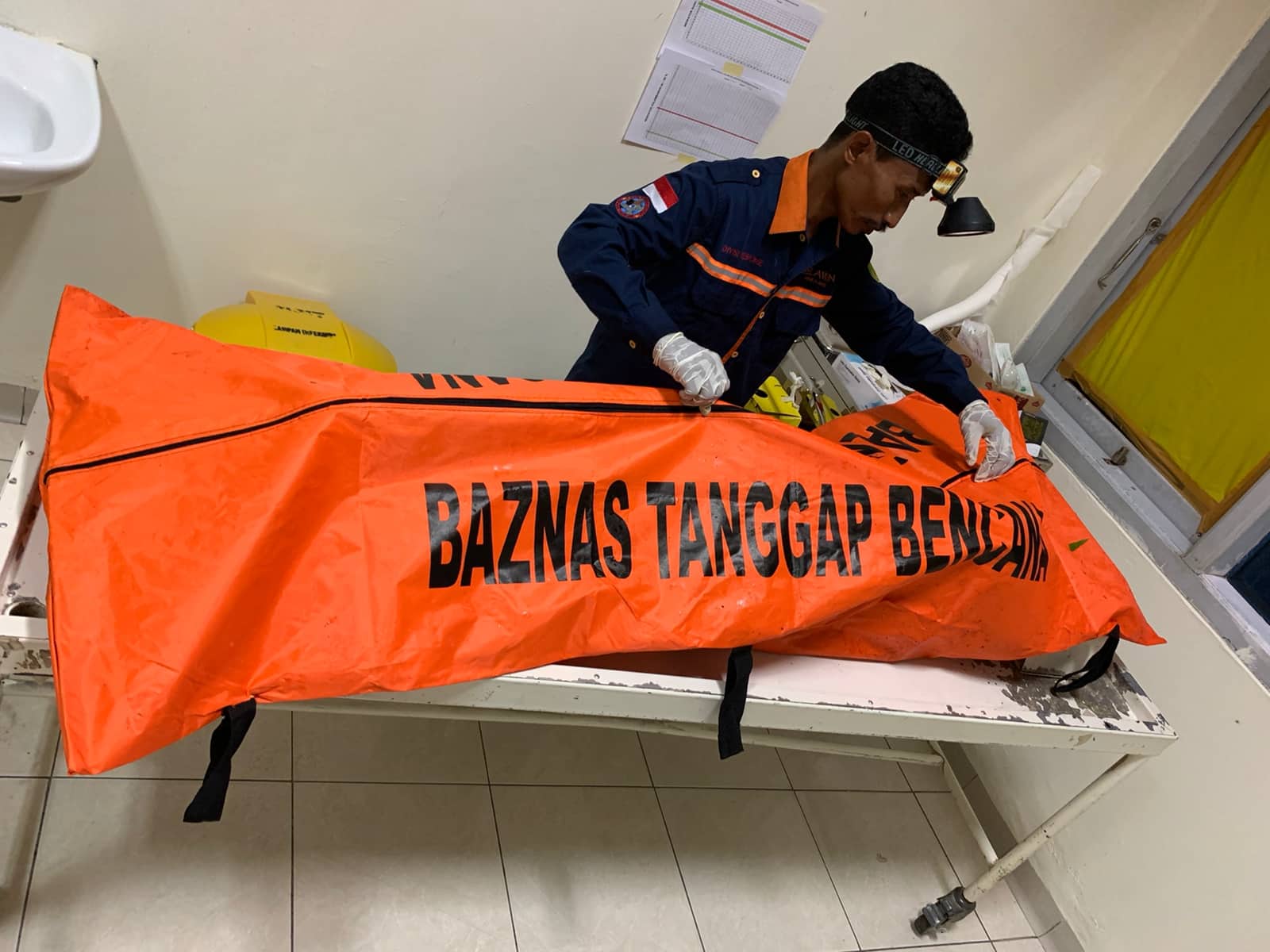 Ilustrasi berita Mimika: Flashnews : Diduga Kesetrum Saat Cari Kangkung, Seorang Sopir Ditemukan Tewas di Kilometer 7 Timika