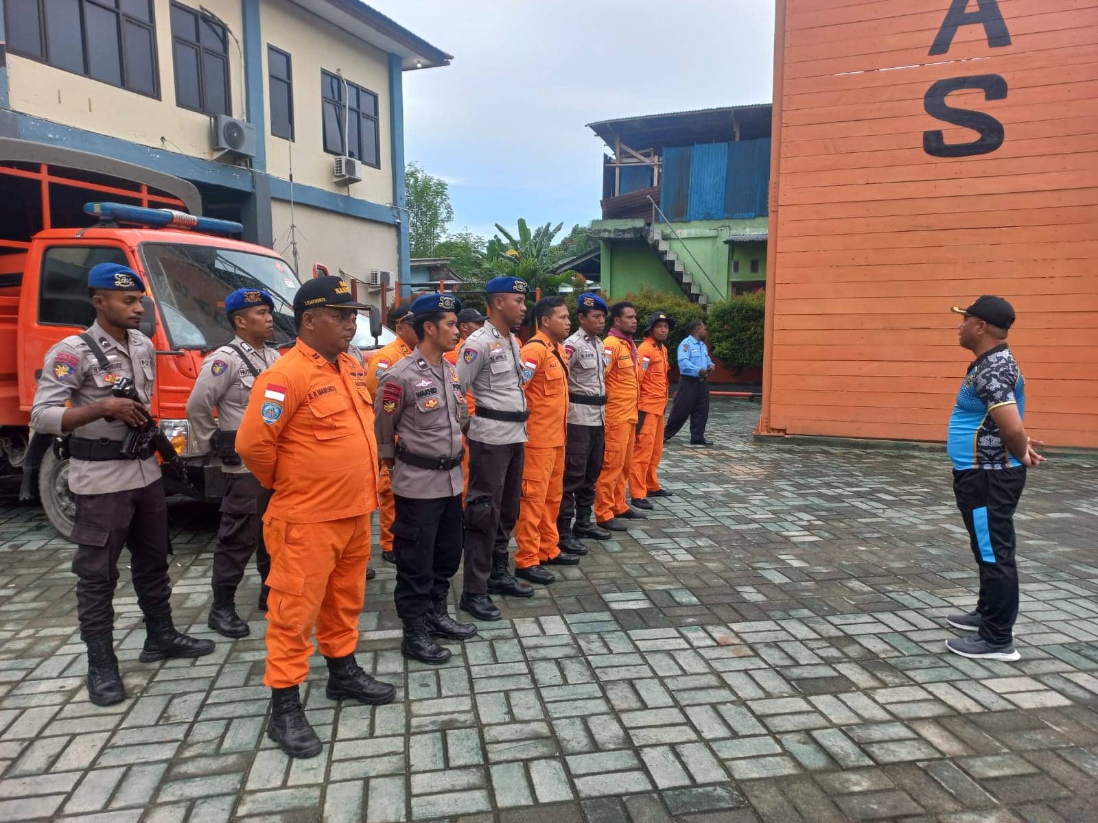 Ilustrasi berita JAYAPURA: Terpaksa Melarikan Diri Usai Dituduh Penculik, Seorang Sopir Truk Tenggelam di Sungai Meteor Mamberamo