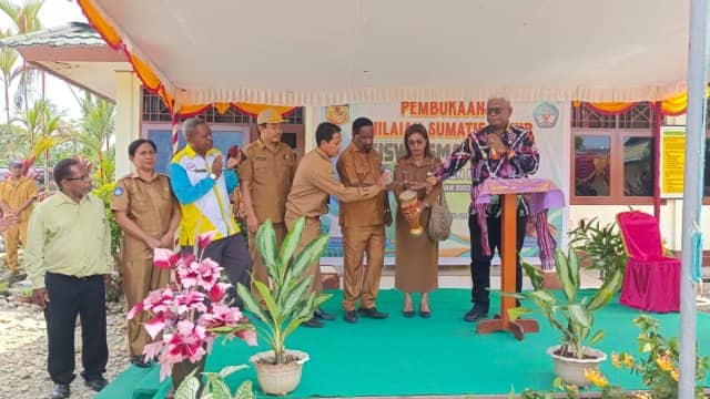 Ilustrasi berita Mimika: Ujian Sekolah SMA/SMK se-Kabupaten Mimika Resmi Dimulai, Plt Bupati : Ada 40 Sekolah Mestinya Sudah Dinas Sendiri