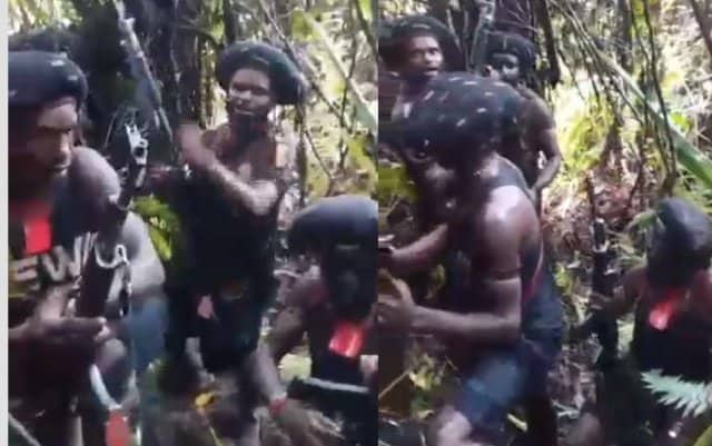 Ilustrasi berita Papua: Beredar Video Semua Anggota KKB Papua Gunakan Senjata Tempur AK-47, Nyawa Prajurit TNI/Polri "Tergantung" Kebijakan Pemerintah
