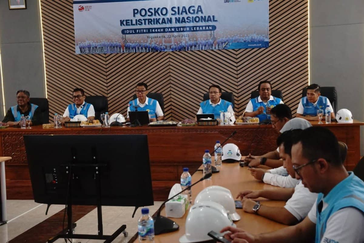 Ilustrasi berita Nasional: Gelar Apel Kelistrikan Nasional, Dirut PLN Pastikan Keandalan Listrik dan Kecukupan Pasokan Selama Liburan Idul Fitri
