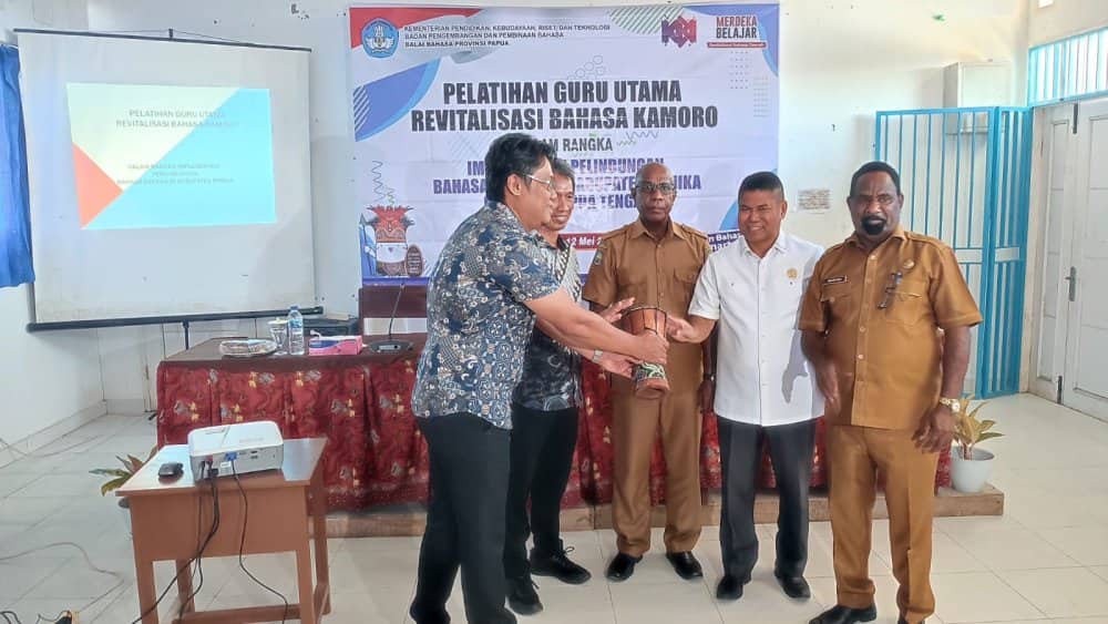 Ilustrasi berita Mimika: Balai Bahasa Papua Gelar Pelatihan Guru Utama Revitalisasi Bahasa Kamoro di Timika