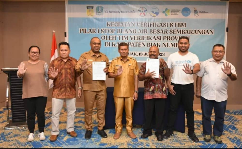 Ilustrasi berita Papua: Biak Numfor Capai 100 Persen Stop BAB Sembarangan, Jadi Kabupaten Pertama di Tanah Papua yang Penuhi Pilar 1 STBM