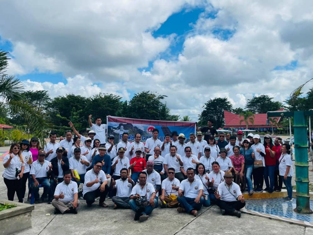 Ilustrasi berita Mimika: Alumni Persekutuan Pemuda Toraja Mimika Angkatan 1997-2020 Gelar Reuni